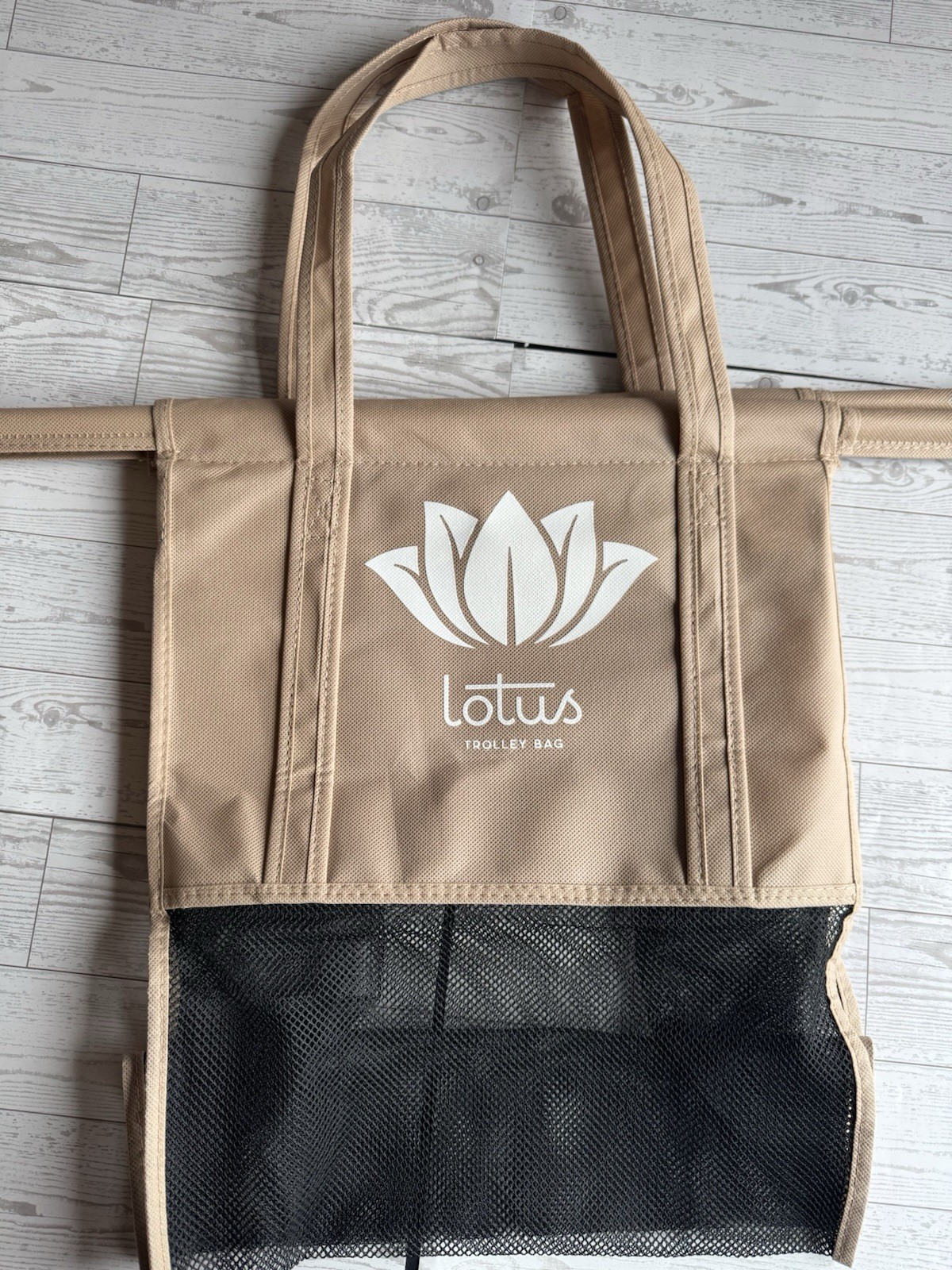 Lotus Trolly Bag Tan/Black- 21×25. EUC. Shopping Bag Cart Collector Aldi Costco