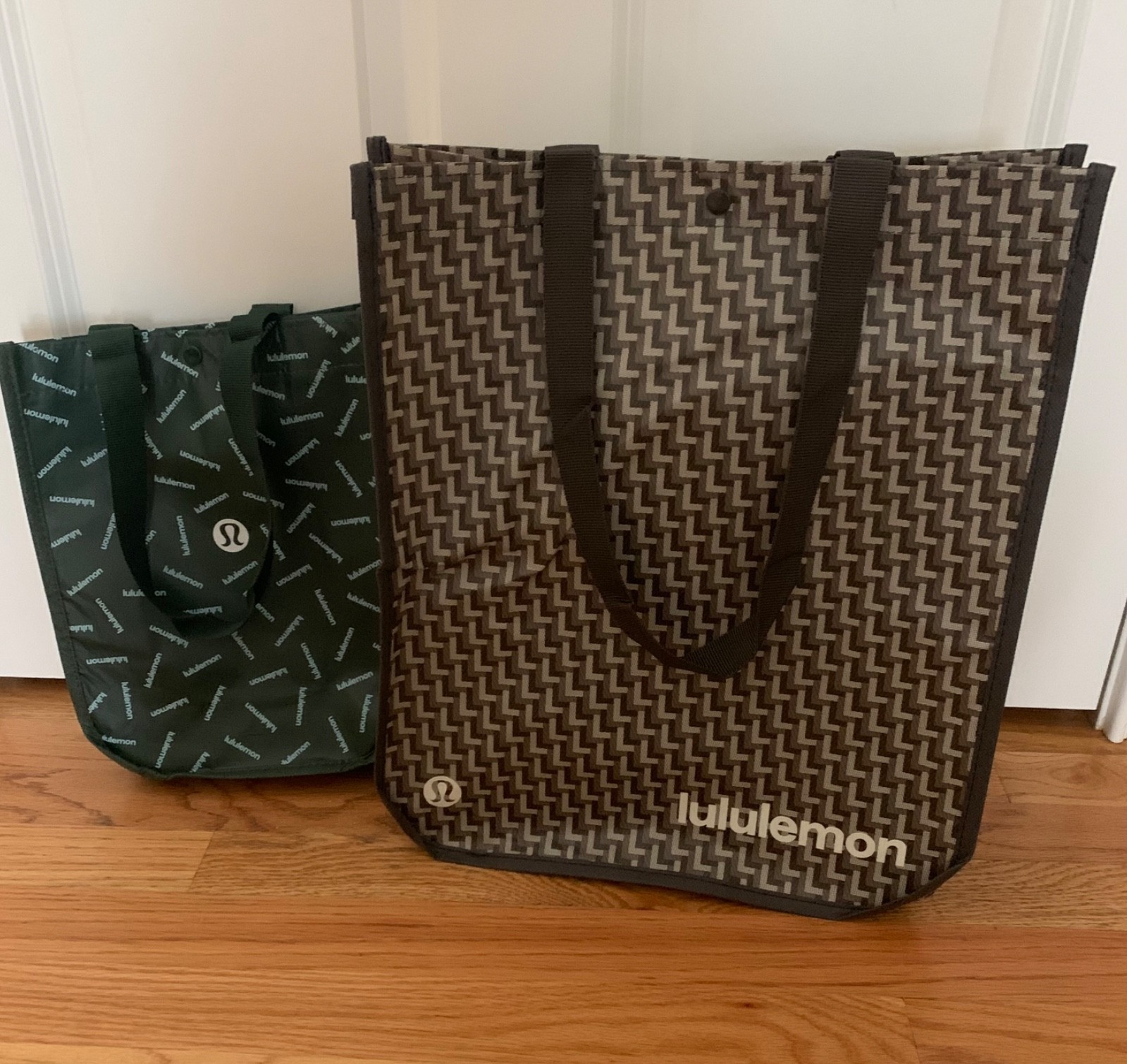 Lululemon Shopping Bags Holiday 2025 L Pattern Large Gray & 2024 Small Green NEW