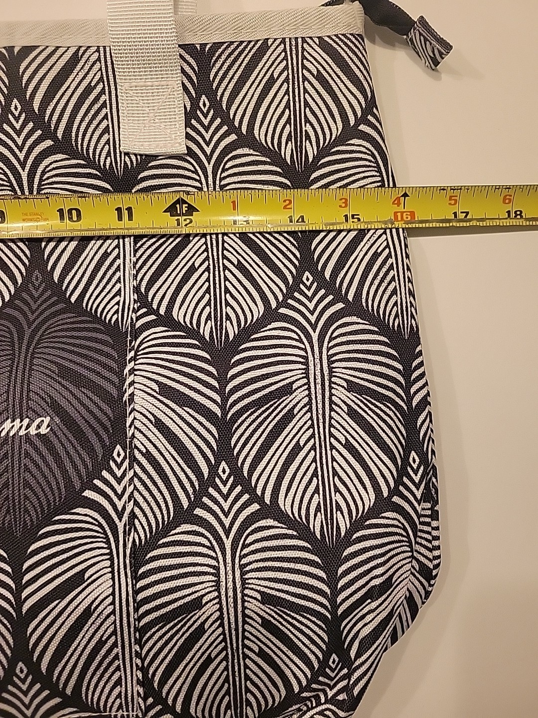 Tommy Bahama Palm Leaf Print Double Handle Tote Insulated Black White logo