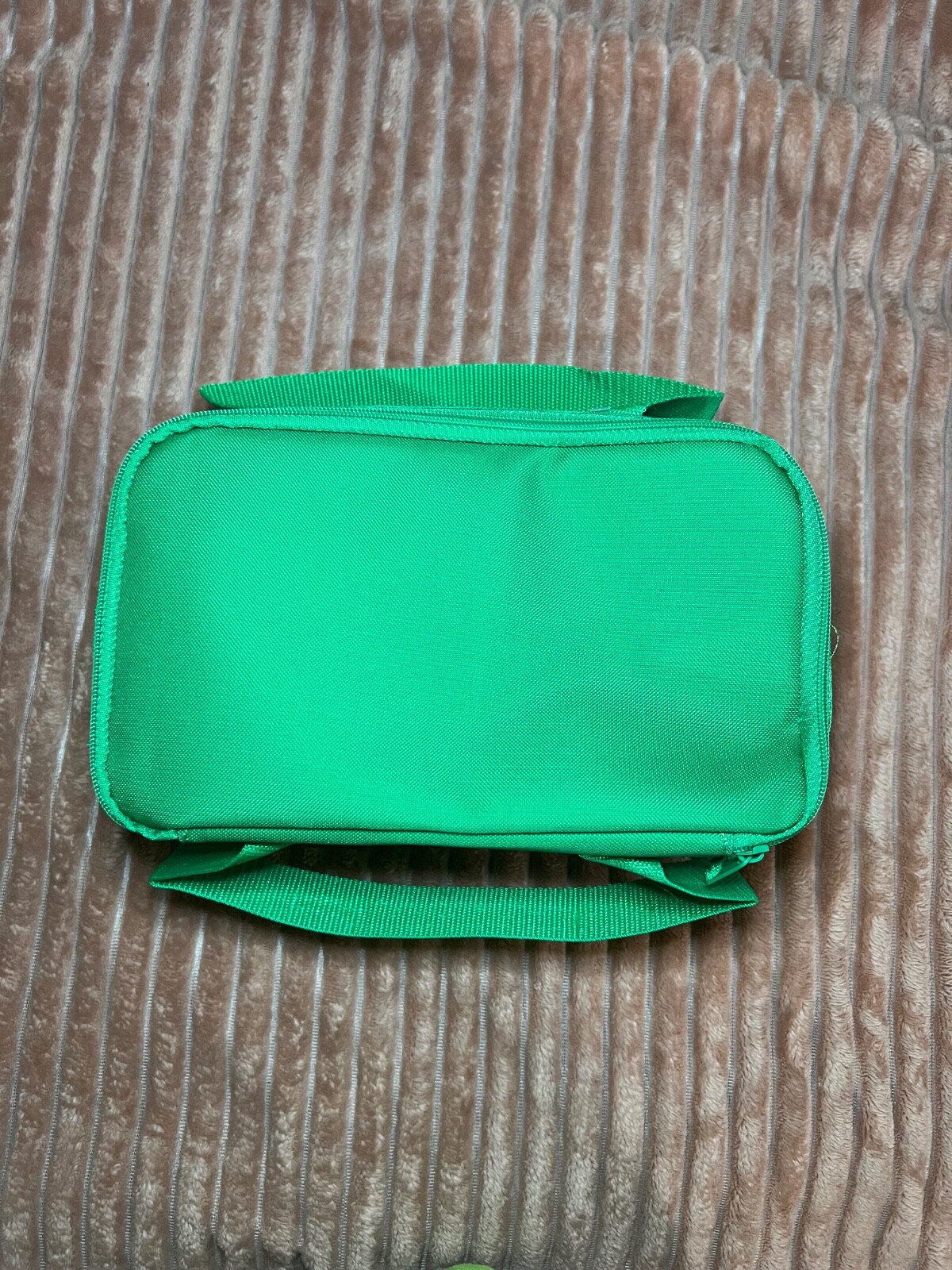 Set of 2 Trader Joe’s Mini Insulated Bag (Green and Red)