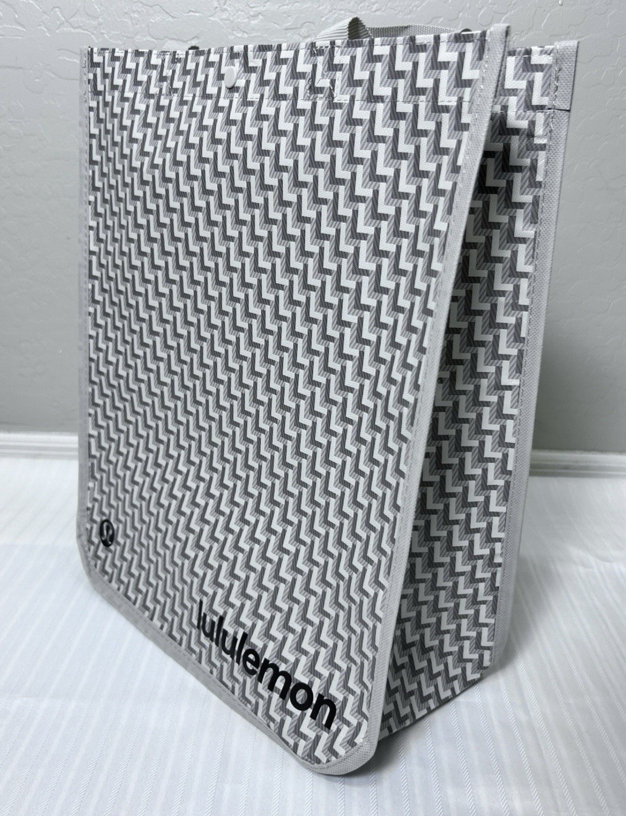 Qty of 2 Lululemon Reusable Tote Shopping Bag – Light Brow – Large 14×16.5×6.6in