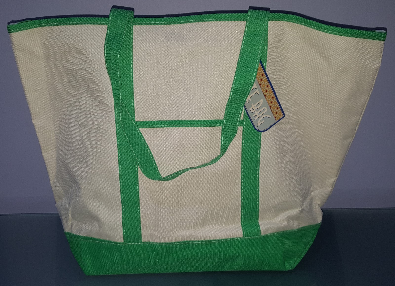 AA) Greenbrier International Inc Large Fabric Tote Bag Shopper Green and Cream