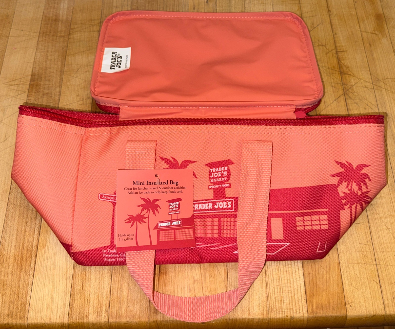 Trader Joe’s Mini Insulated Tote Cooler Bag 1.5-Gal Peach Lunch Travel Beach Bag