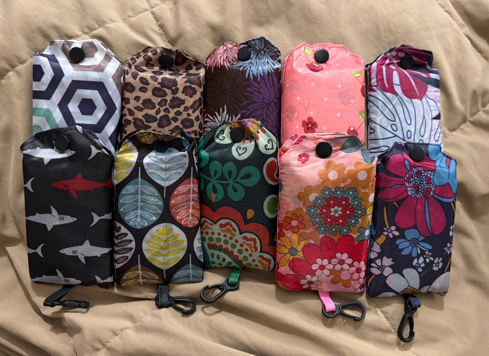Lot of 10 Foldable Reusable Washable Shopping Grocery Bags- New (01)