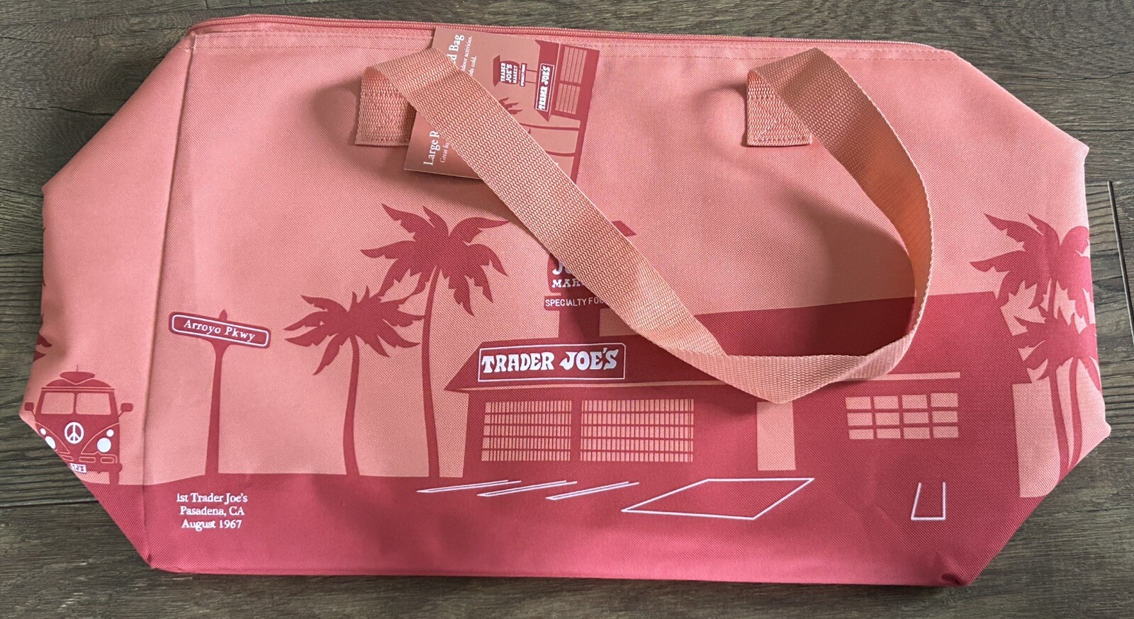 Trader Joe’s Large Insulated Reusable Tote Bag 8 Gallon Peach Color