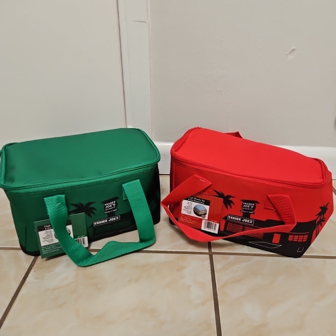 Trader Joe’s Mini Insulated Tote Lunch Bag Emerald Green & Bright Red 1 of Each