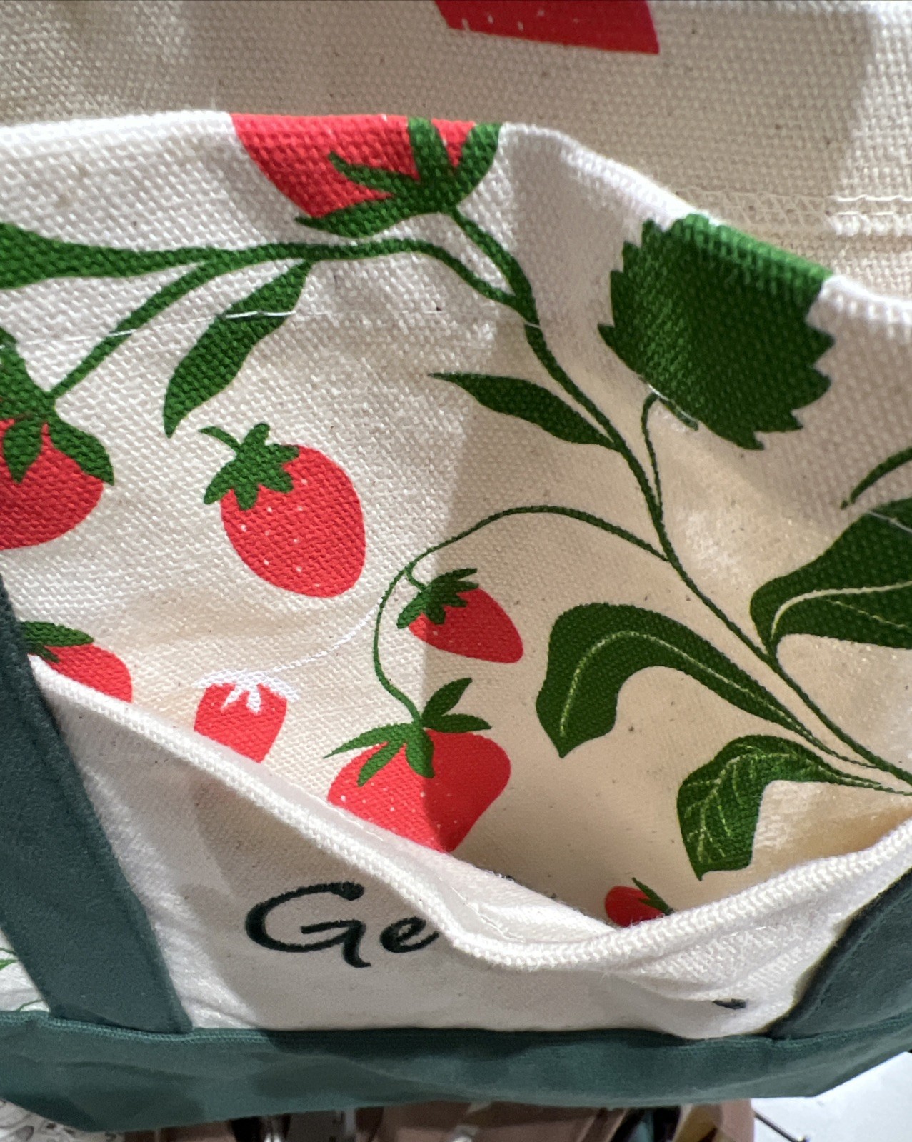 Gelson’s Market Mini Canvas Tote Bag Strawberry 2025 Limited Edition