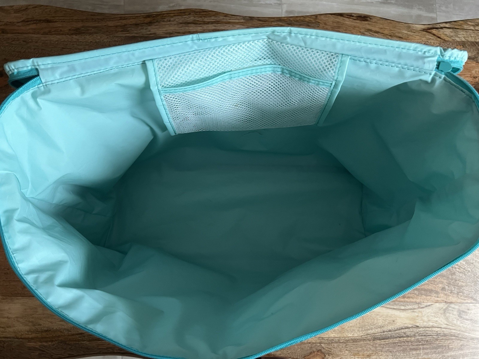 Trader Joes Green Large 8 Gal Reusable Insulated Tote Bag