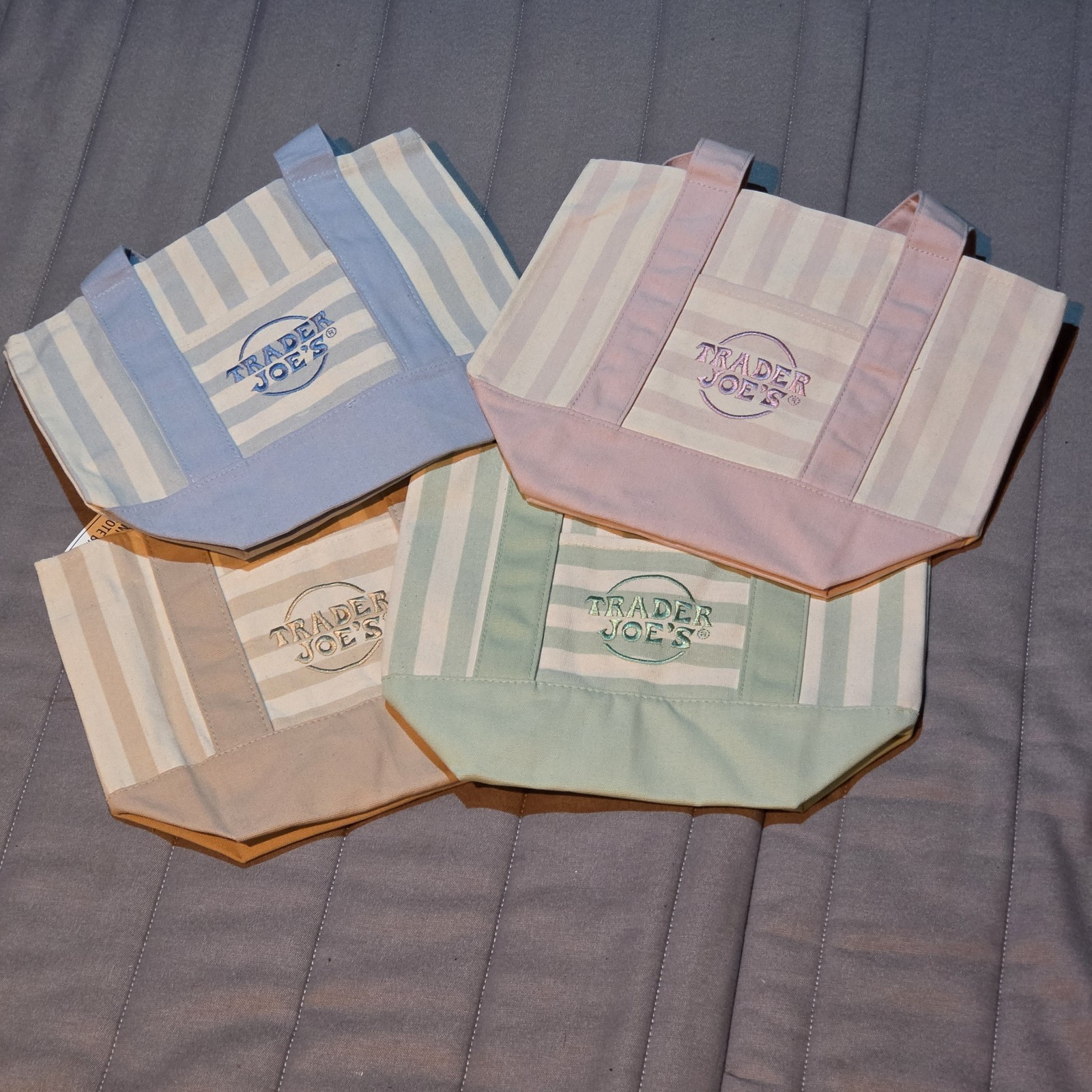 LIMITED Trader Joe’s Striped Mini Canvas Tote Bag Set of 4 (BRAND NEW WITH TAG)