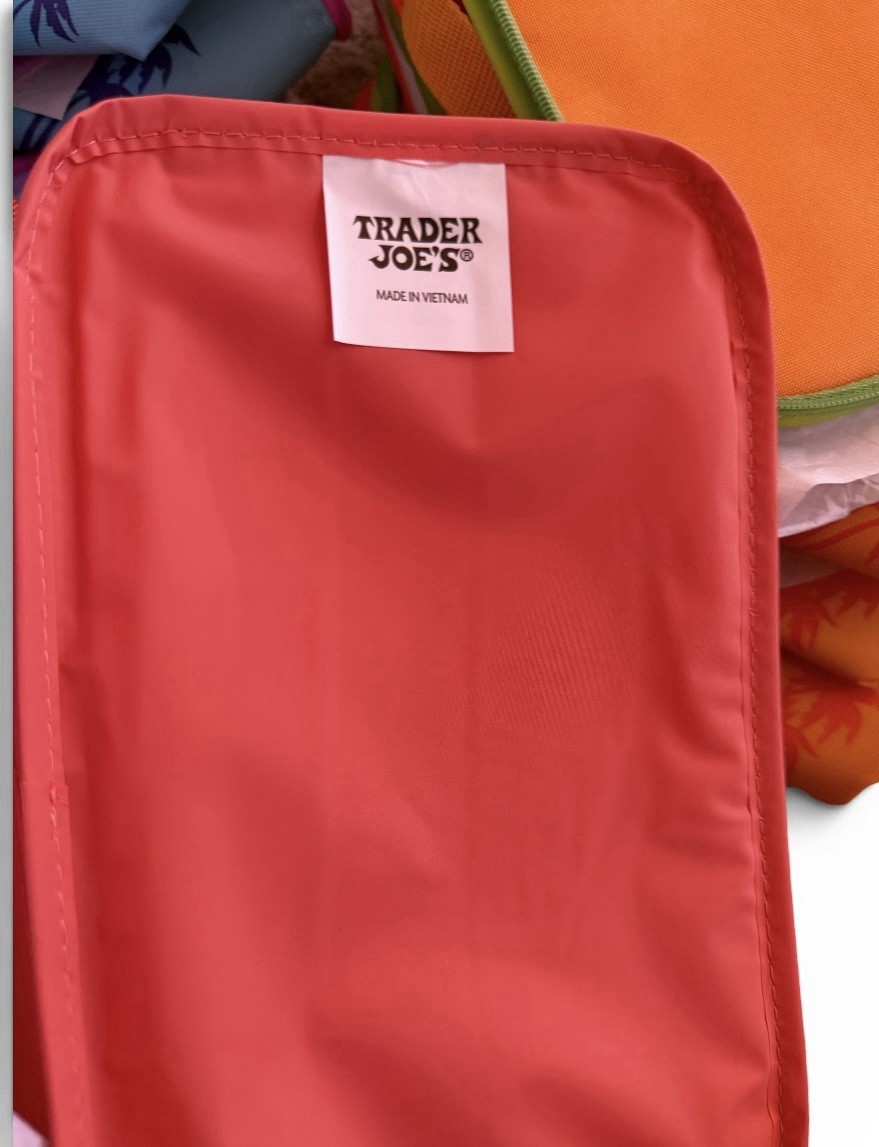 Trader Joe’s 2026 Mini Insulated Tote Bag NEW! 4 Styles!! Volume Discount!