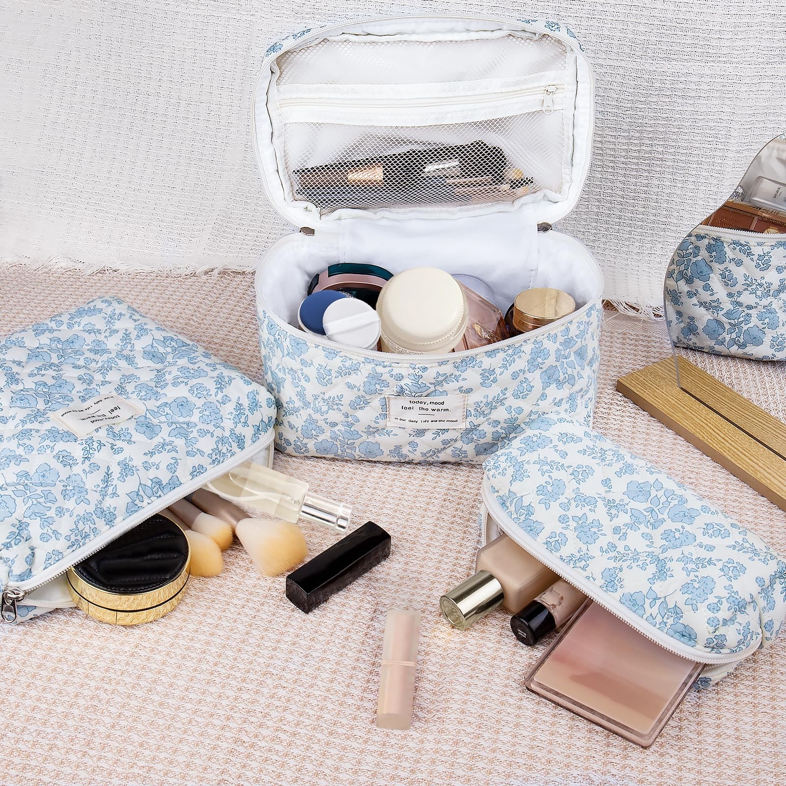 Gosect Makeup Bag, Large Quilted Cosmetic Big 10 x 6 x 6 inches, BDLH