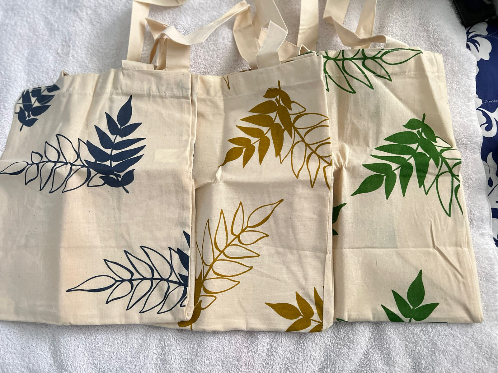Reusable Bag Tote Hawaiian Floral Print Green Blue Gold Handles Cotton 3 Bags