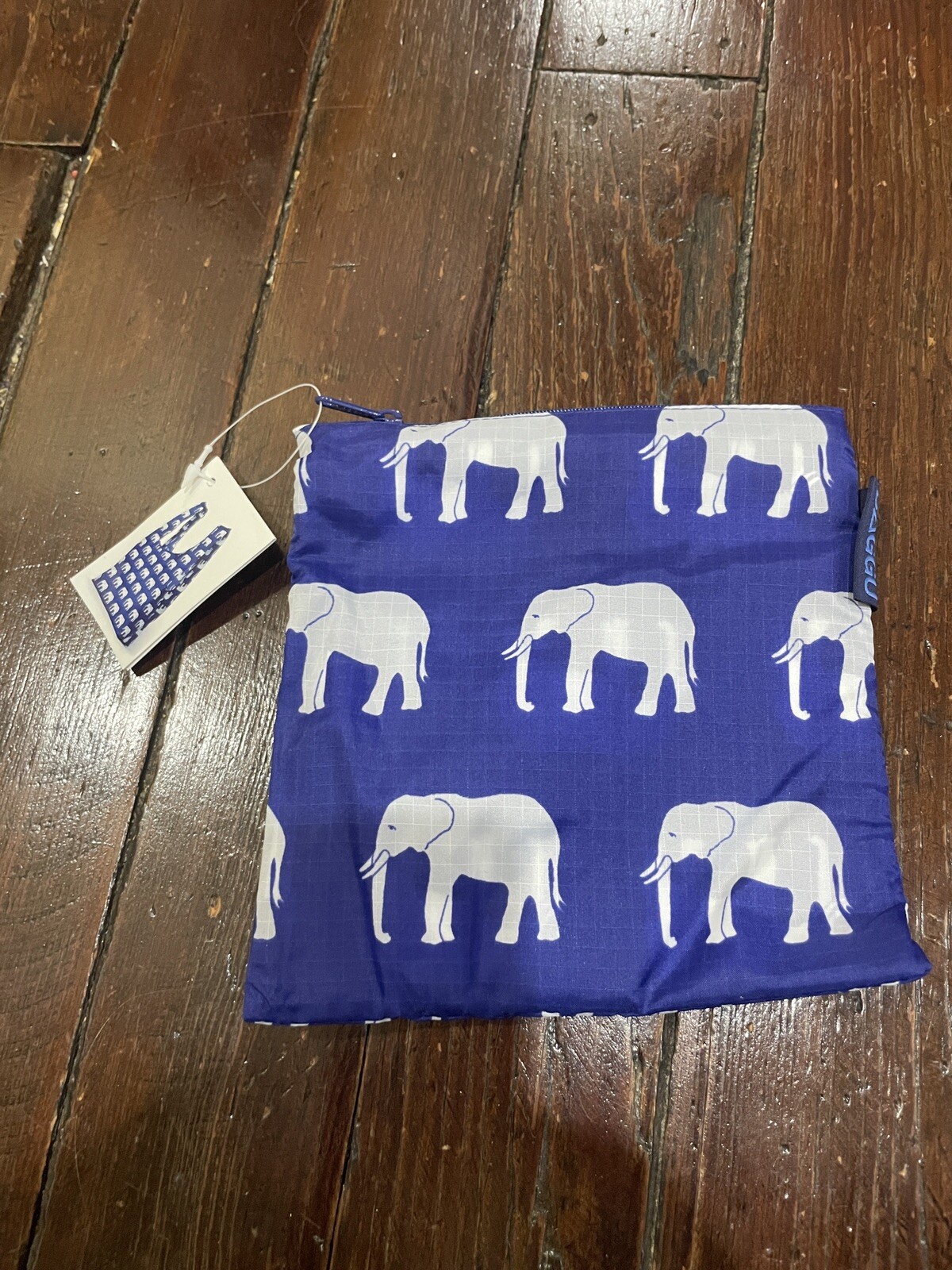 Baggu Blue Elephants BigReusable Tote Bag Handles New With Tag Zip Pouch