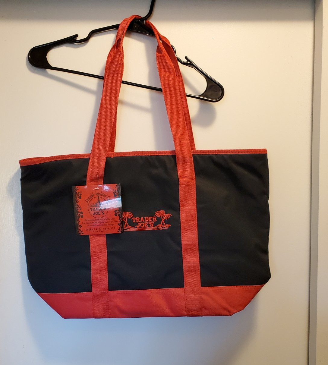 Trader Joe’s Black & Red Reusable Insulated Tote Bag Up To 7 Gallon 21X14 NWT.