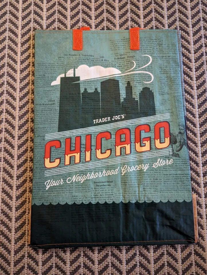 New Chicago Trader Joe’s Reusable Shopping Tote Bag 6 Gallon NWT