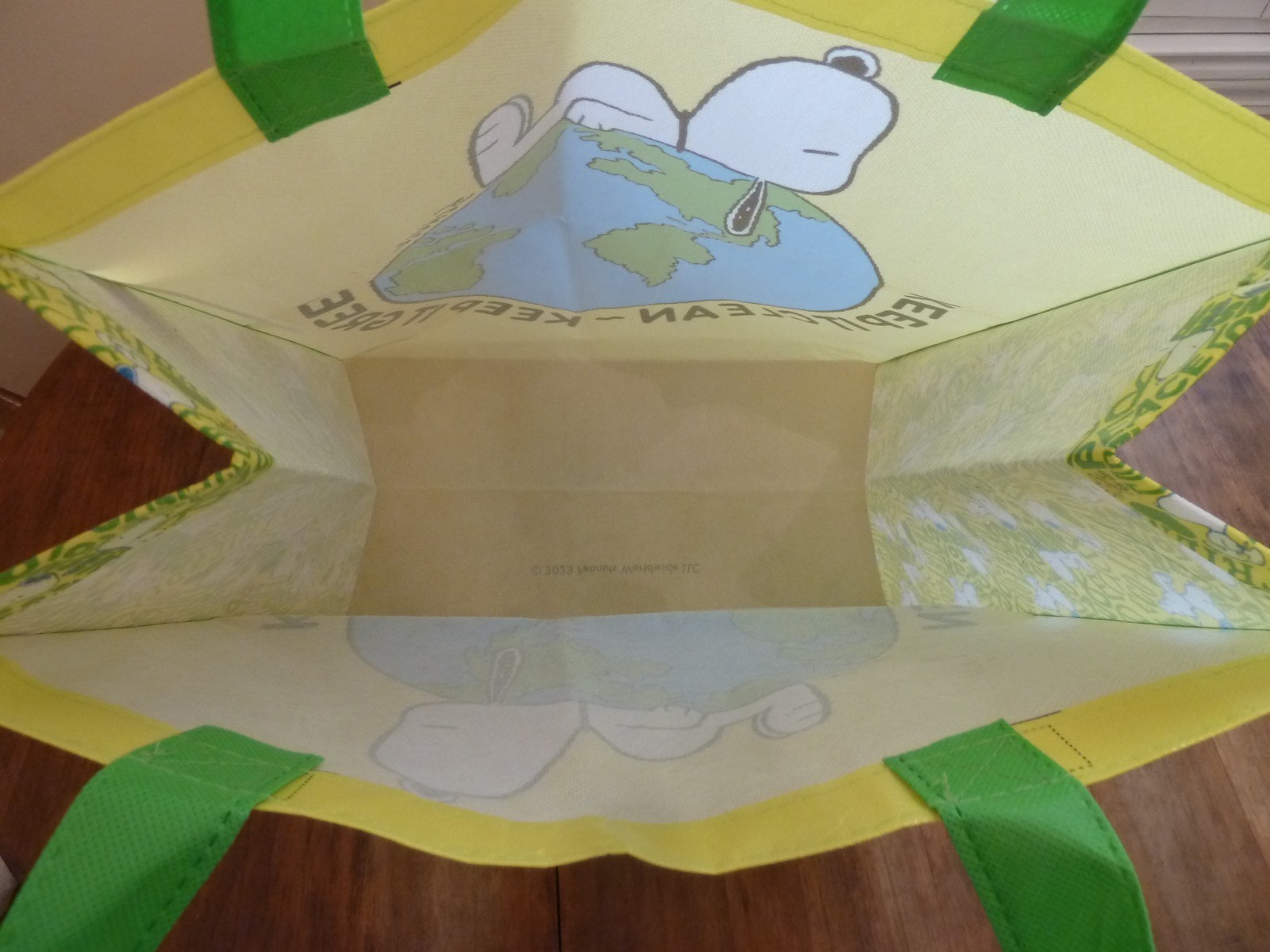 Peanuts Snoopy Keep It Clean Keep It Green Reuseable Tote Bag Yellow Blue Green 