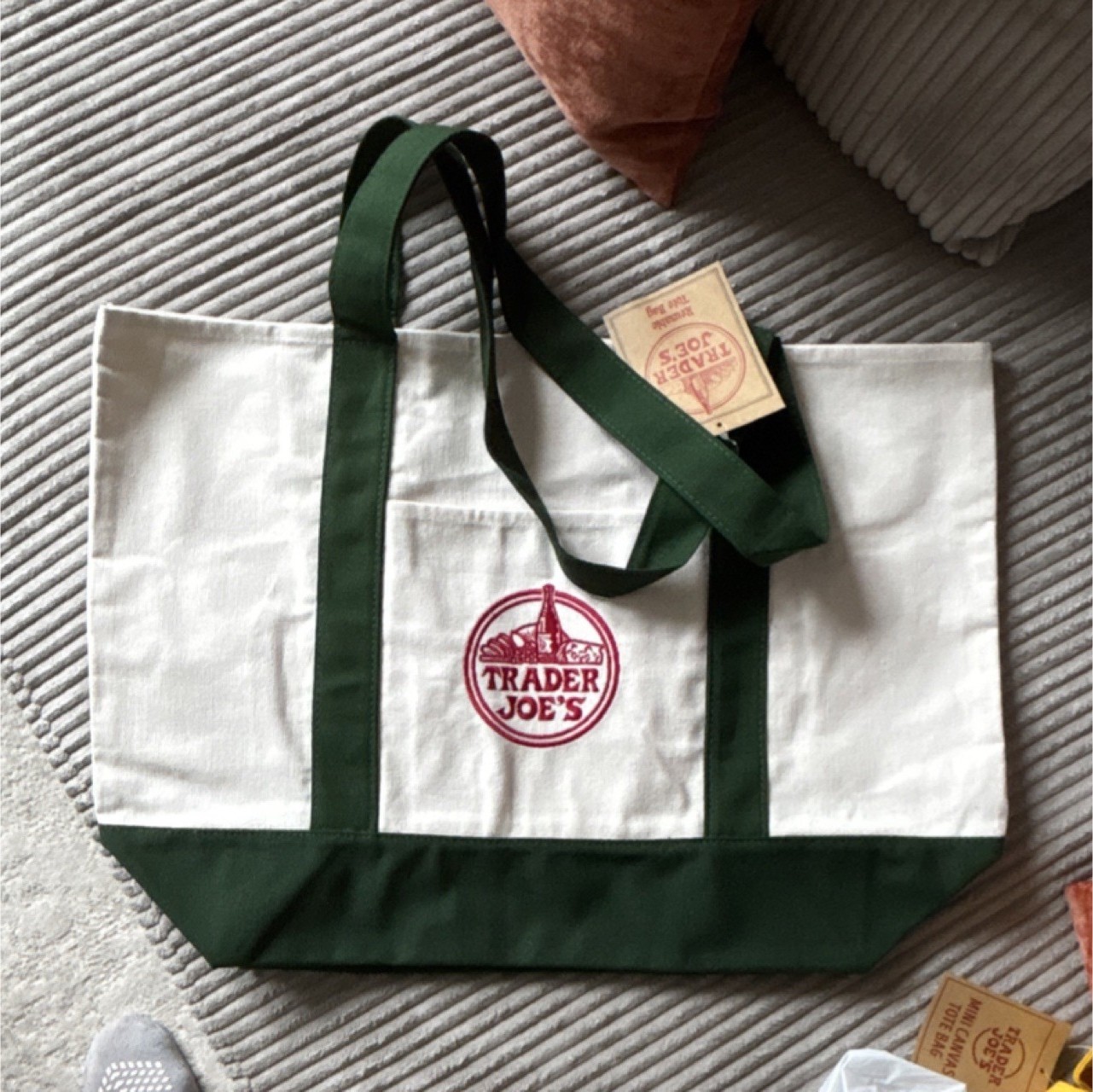 Trader Joe’s Canvas Foldable Reusable Shopping Bag White Green Solid Tote
