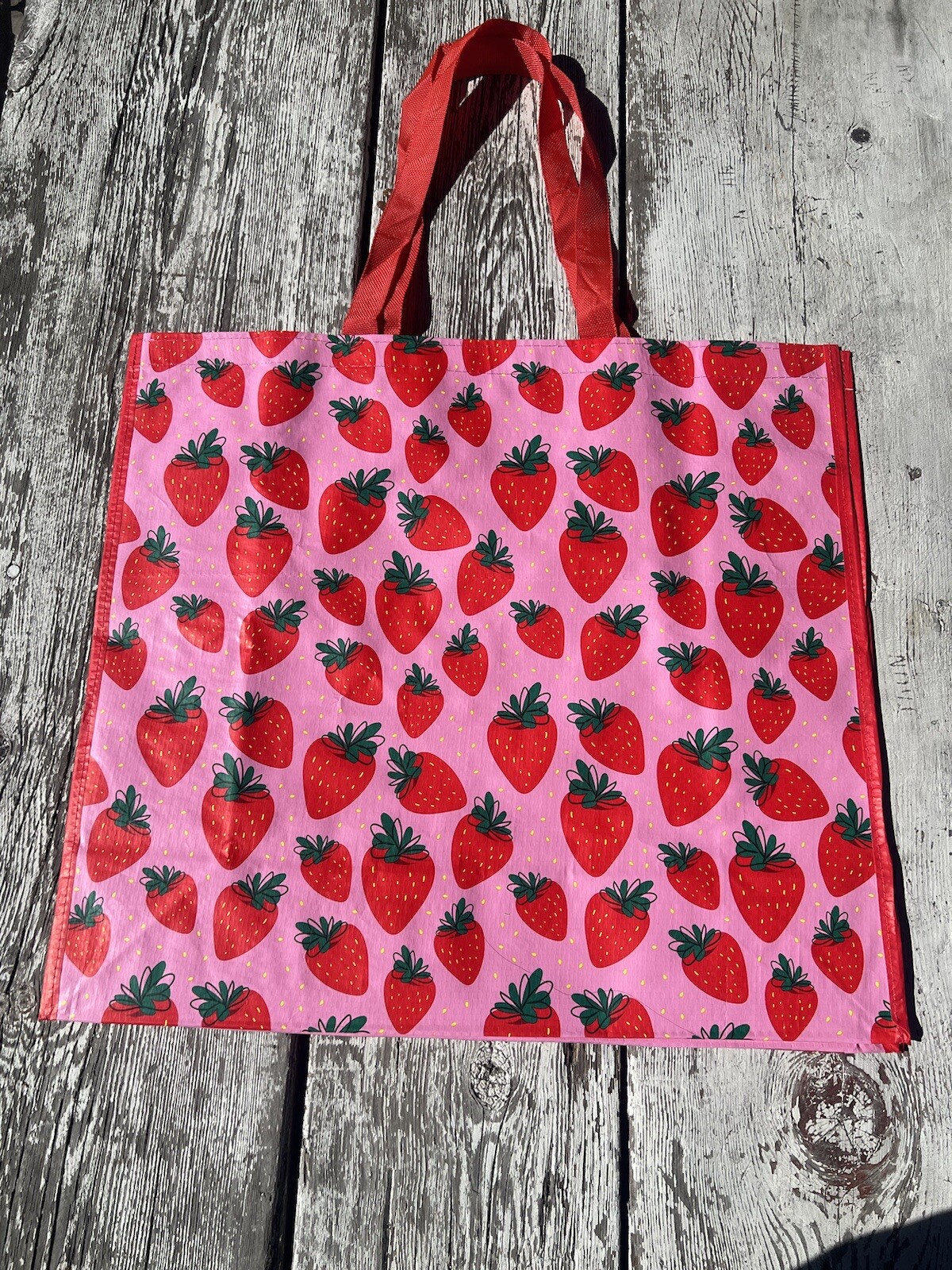 NEW Strawberries 🍓Shopping Bag Reusable Travel Tote TJ Maxx RED&PINK