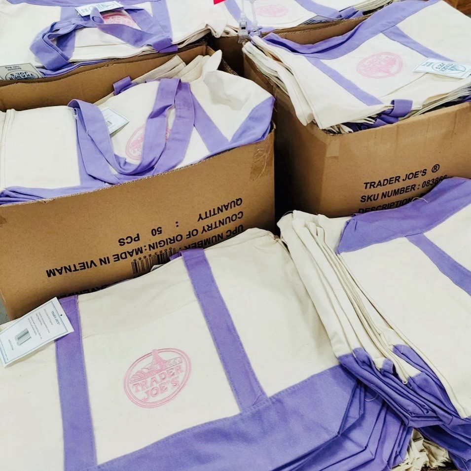 Trader Joe’s Lavender Large Canvas Tote Bag Reusable Grocery Beach Bag NEW