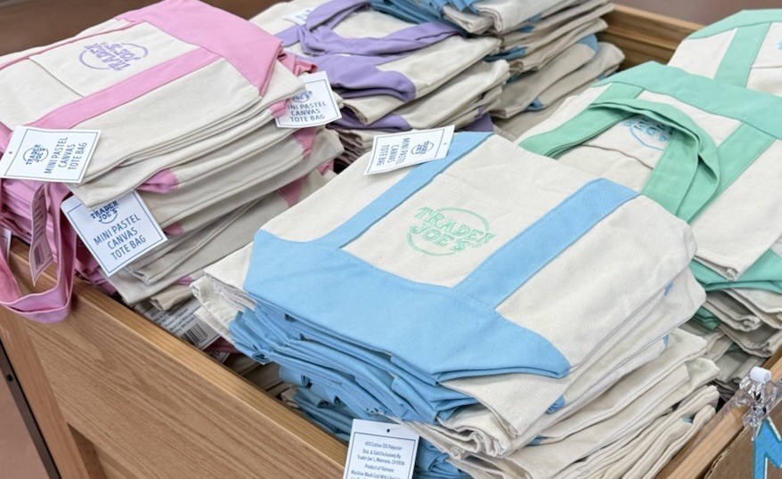 Trader Joe’s Mini Pastel Canvas Tote Bag Set Of 4 NWT Blue Green Pink Purple OBO