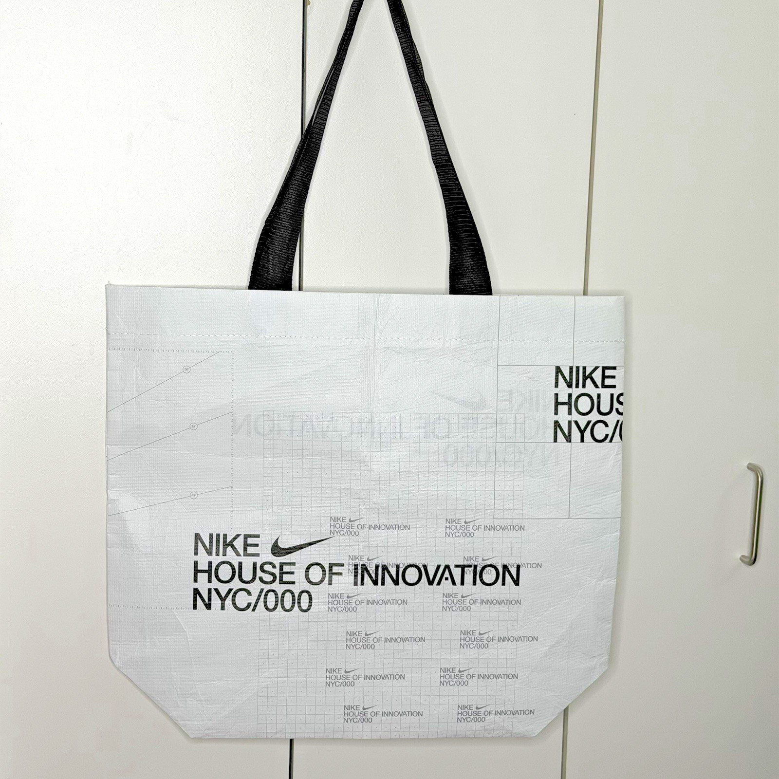 Nike NYC Shopping Tote Bag Reusable Foldable Eco White Large 20″ x 18″ x 7″ New