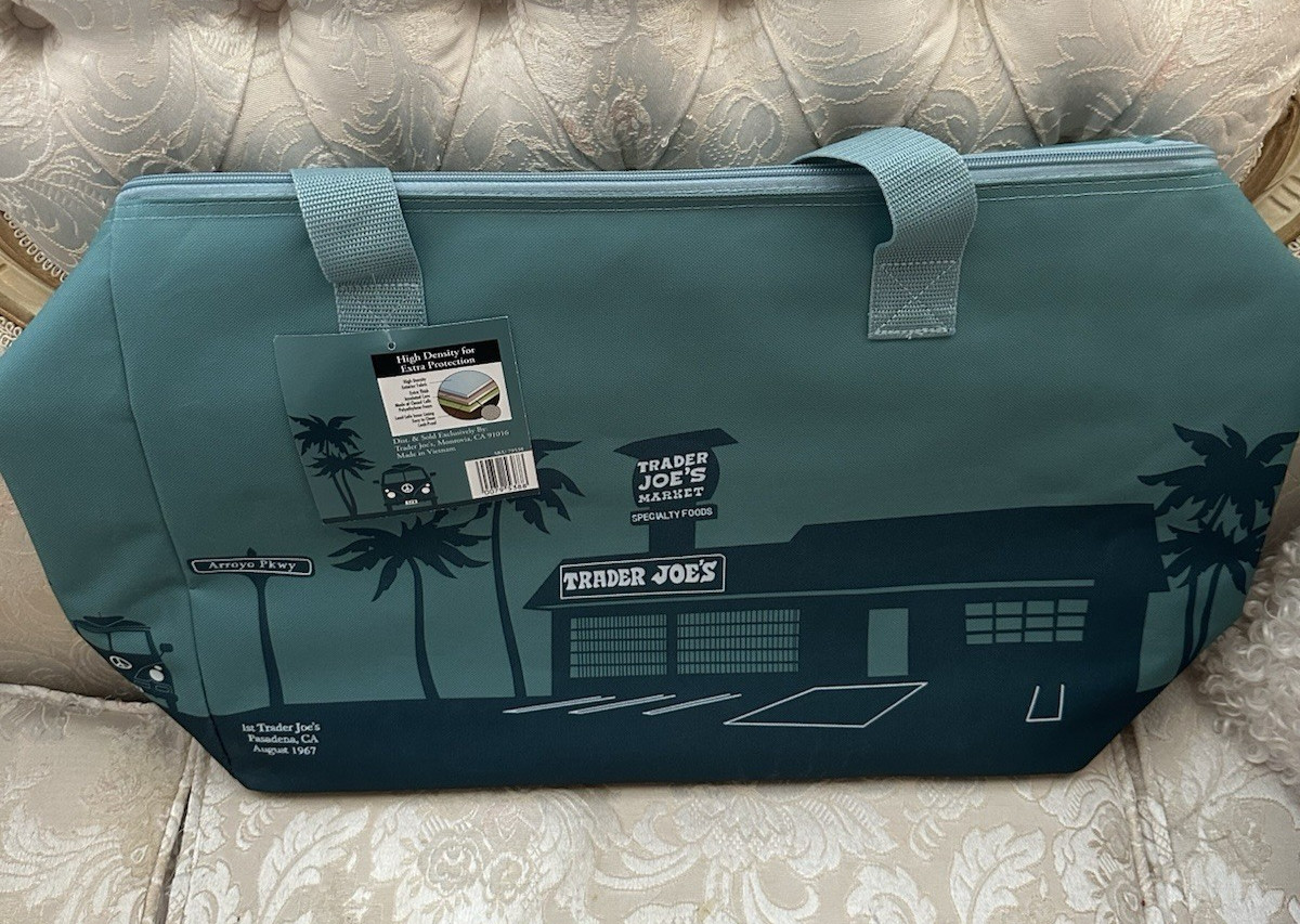 Trader Joe’s Large Insulated Tote Cooler Bag Dusty Blue 8 Gal NWT