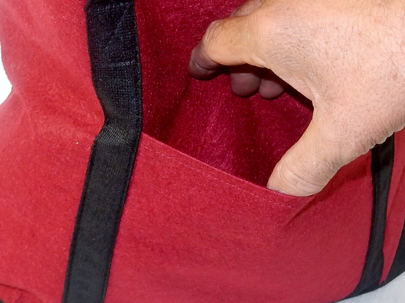 Red Felt Tote ~ 17″ x 13″, Reusable Bag for Shopping, Crafts, Day Spa ~ #LT-4105