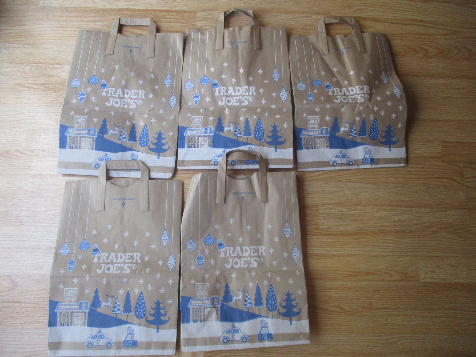 Trader Joe’s Holiday Winter 2024 Paper Bags Set of 5