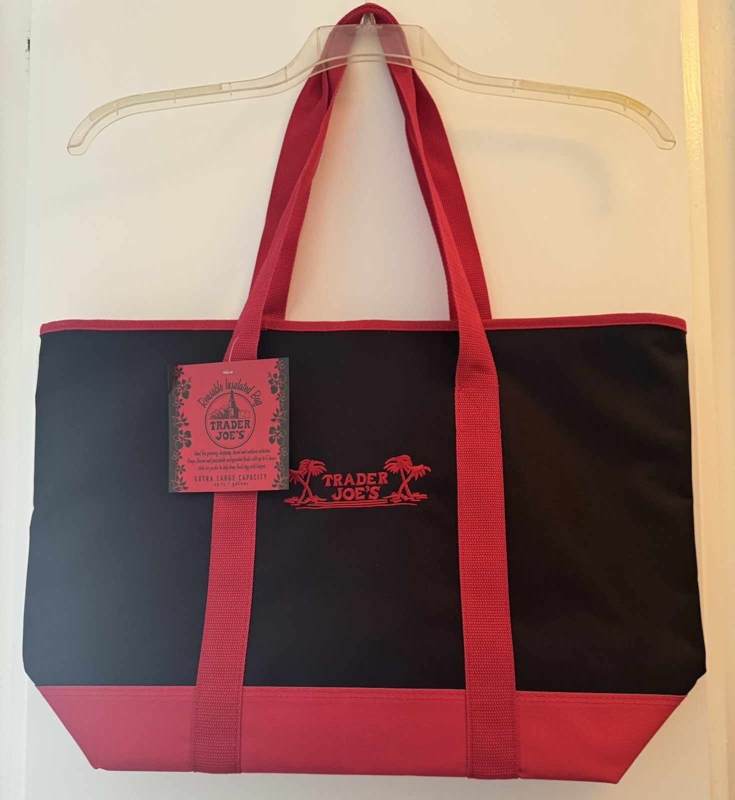 Trader Joe’s NWT Reusable Insulated Zipper Top XL Bag Up To 7 Gallons