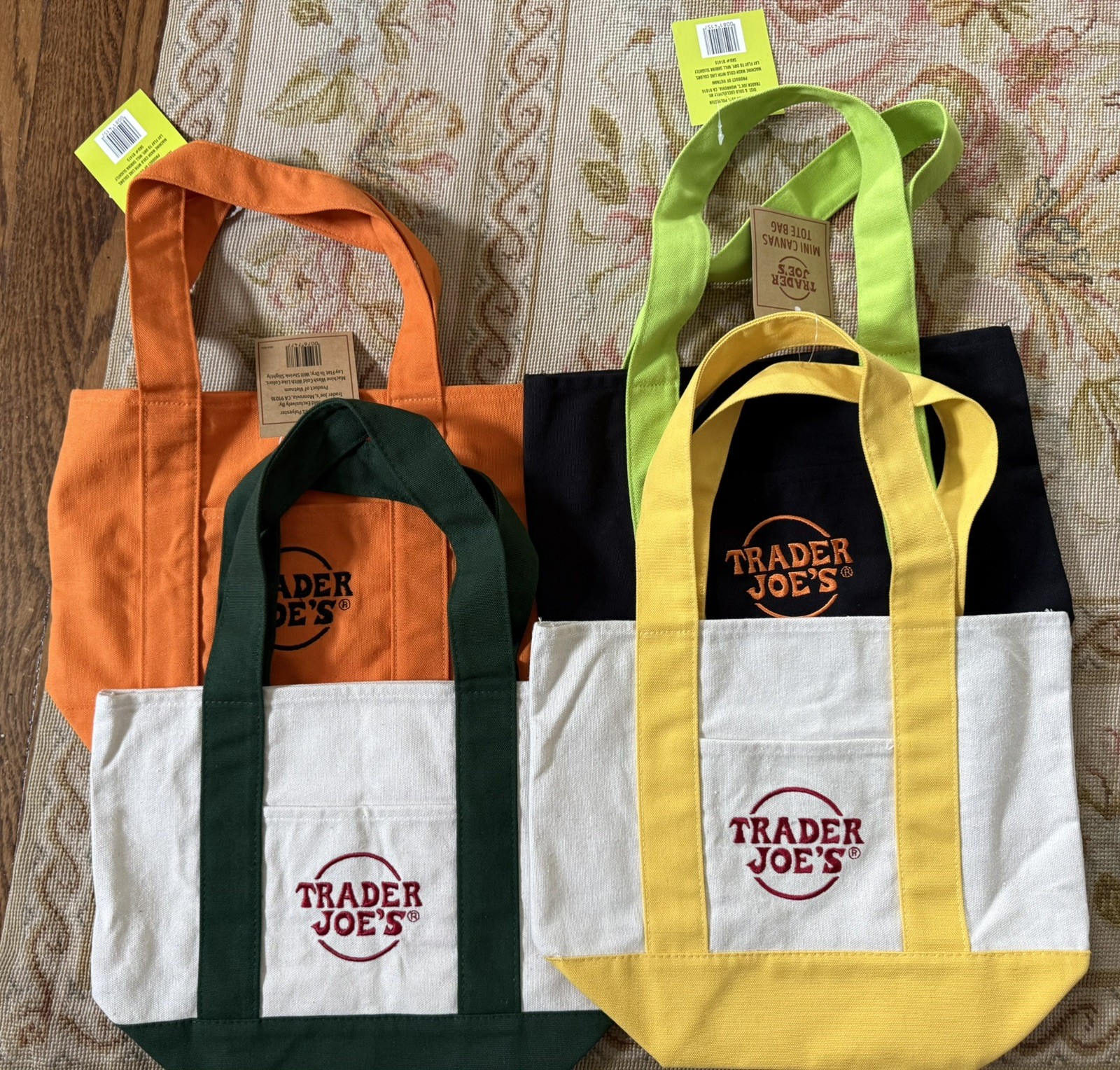 Trader Joe’s Mini Tote Bag Set of 4 Green/Yellow/Orange/Black Halloween edition