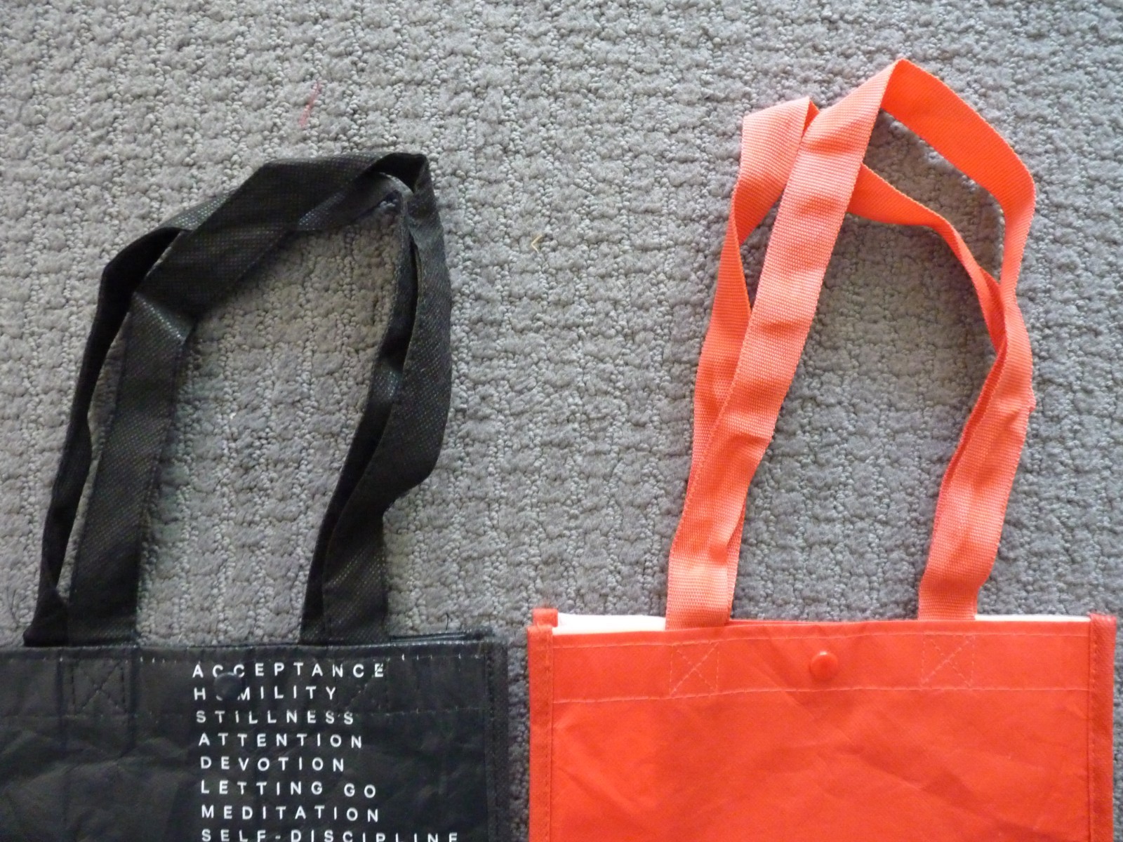 Lululemon Reusable Shopping Tote Bags (4) Small Totes Different Designs (F)