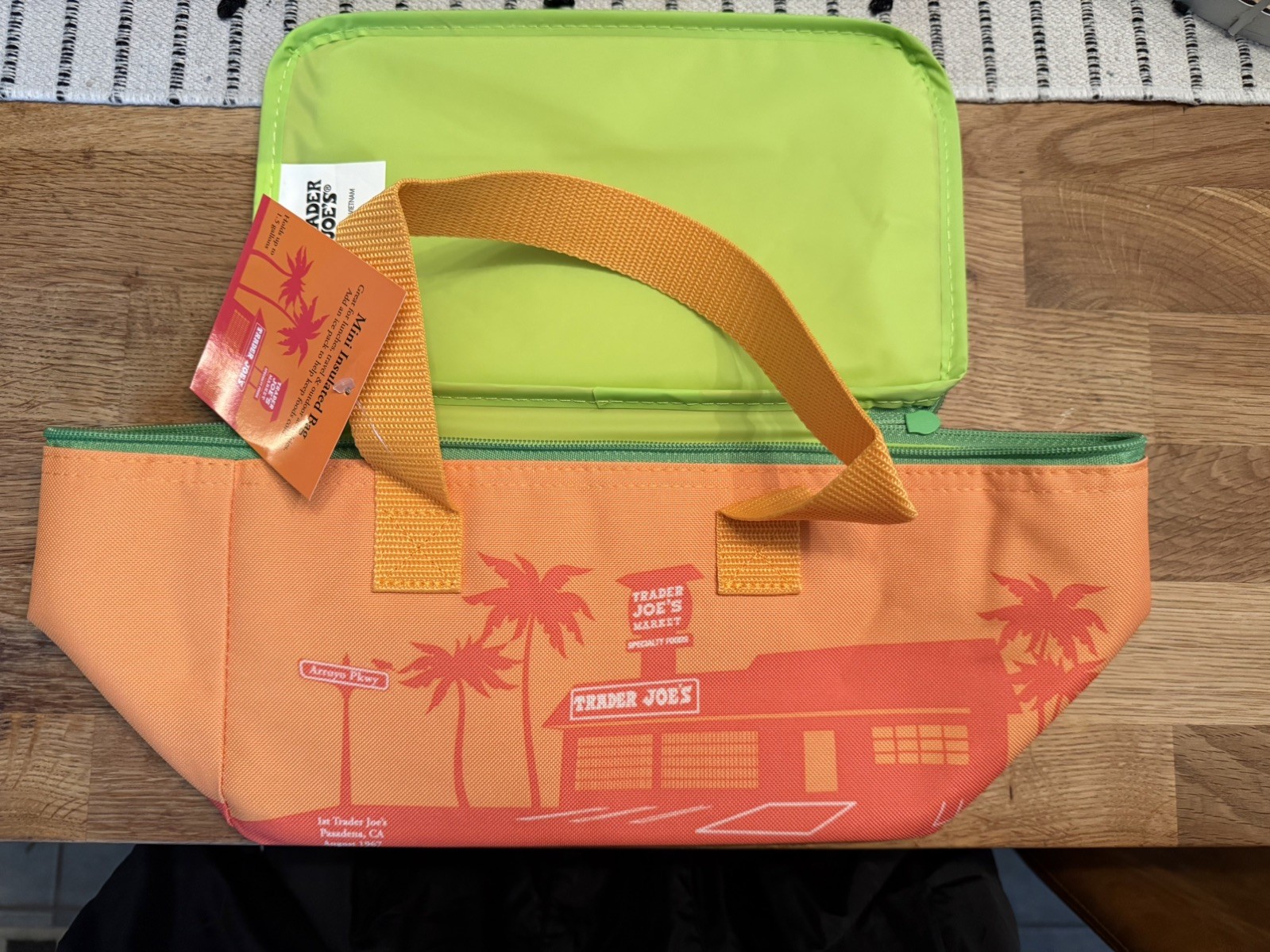 Trader Joes Mini Insulated Tote Summer Collection Sunny Orange Green Zip 2026