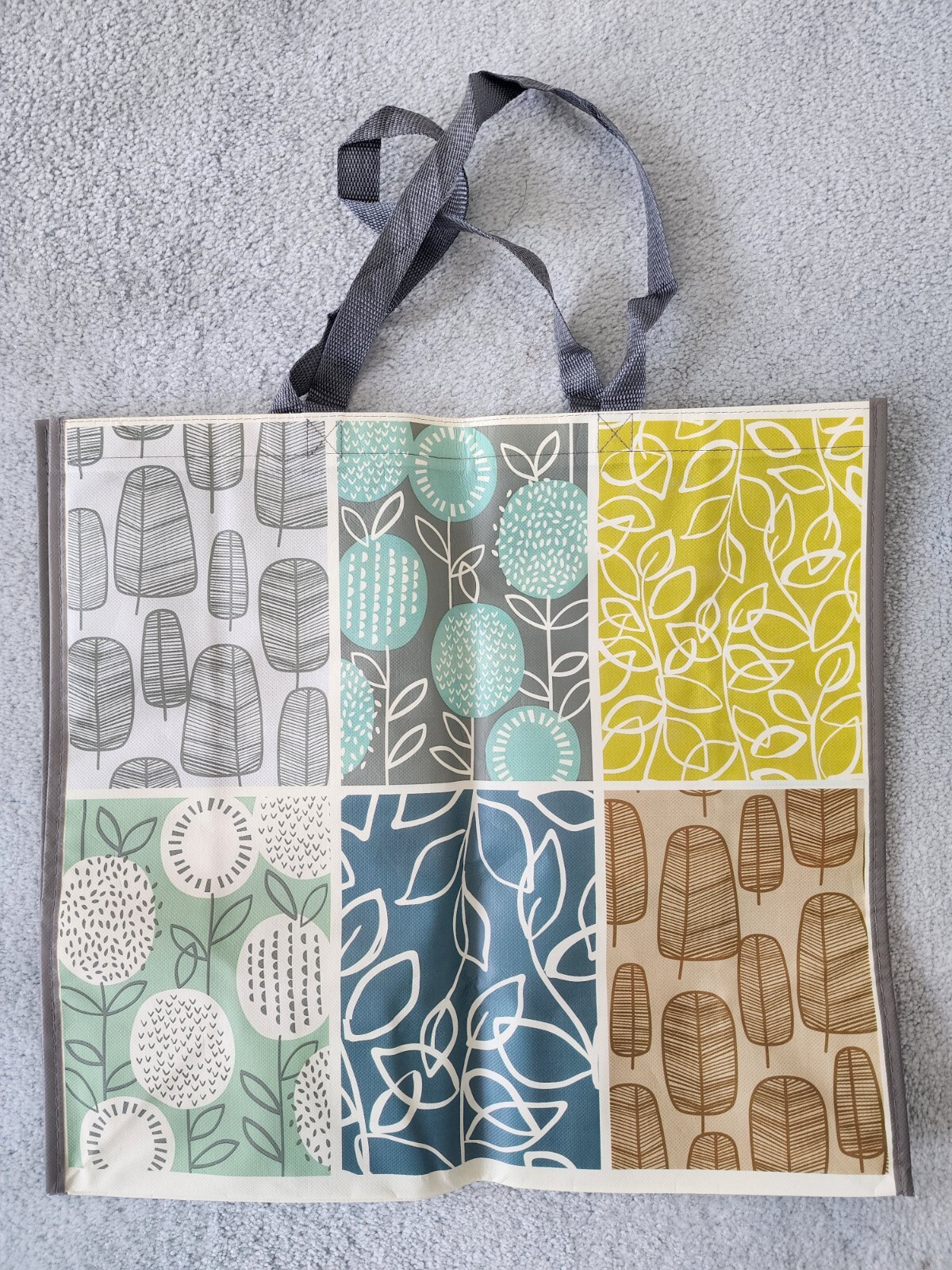NEW – HomeGoods reusable tote bag – Green Grey Brown Yellow Blue Leaves