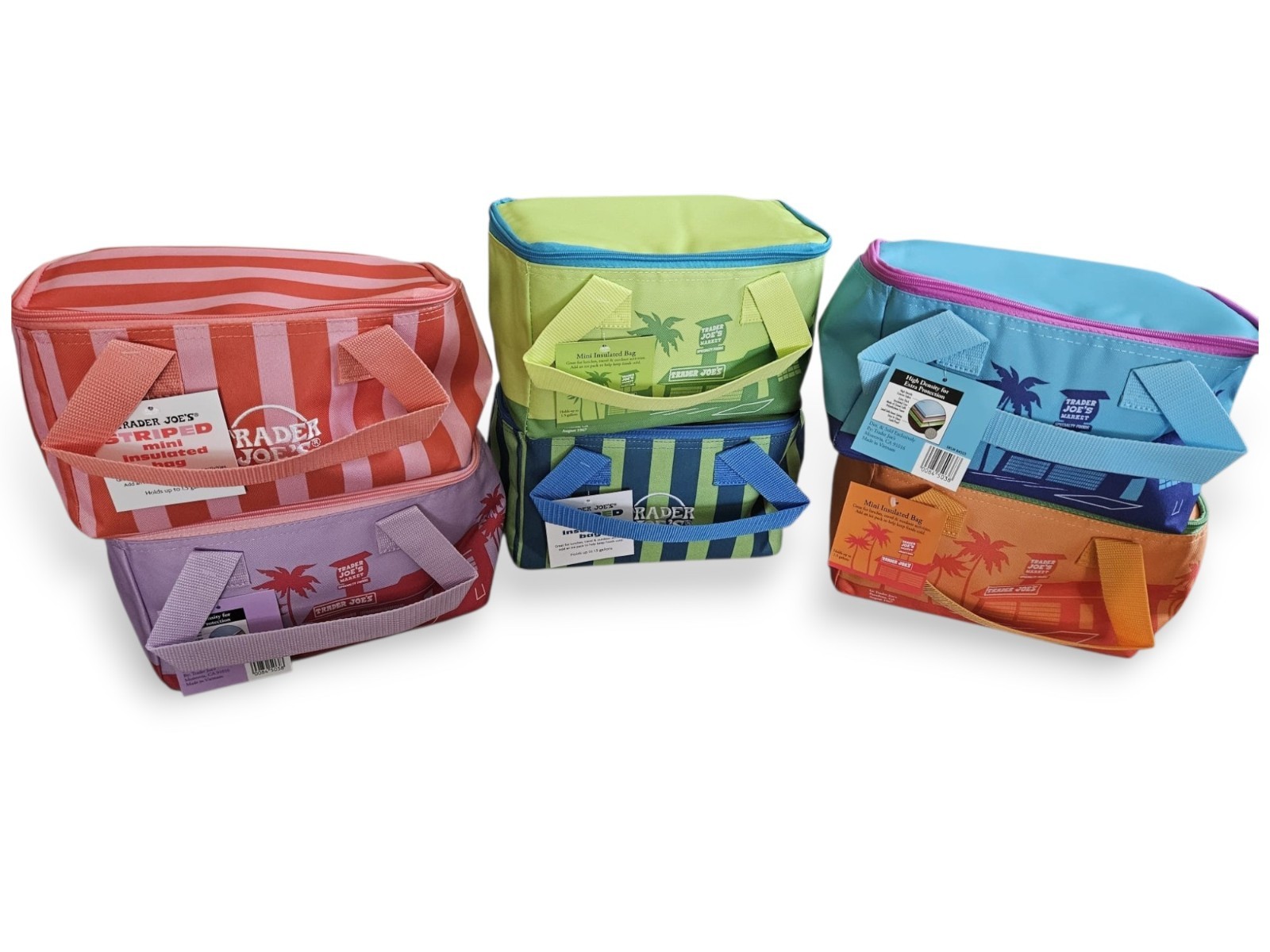 Trader Joe’s 2026 Mini Insulated Cooler Tote Limited Edition SET OF 6!