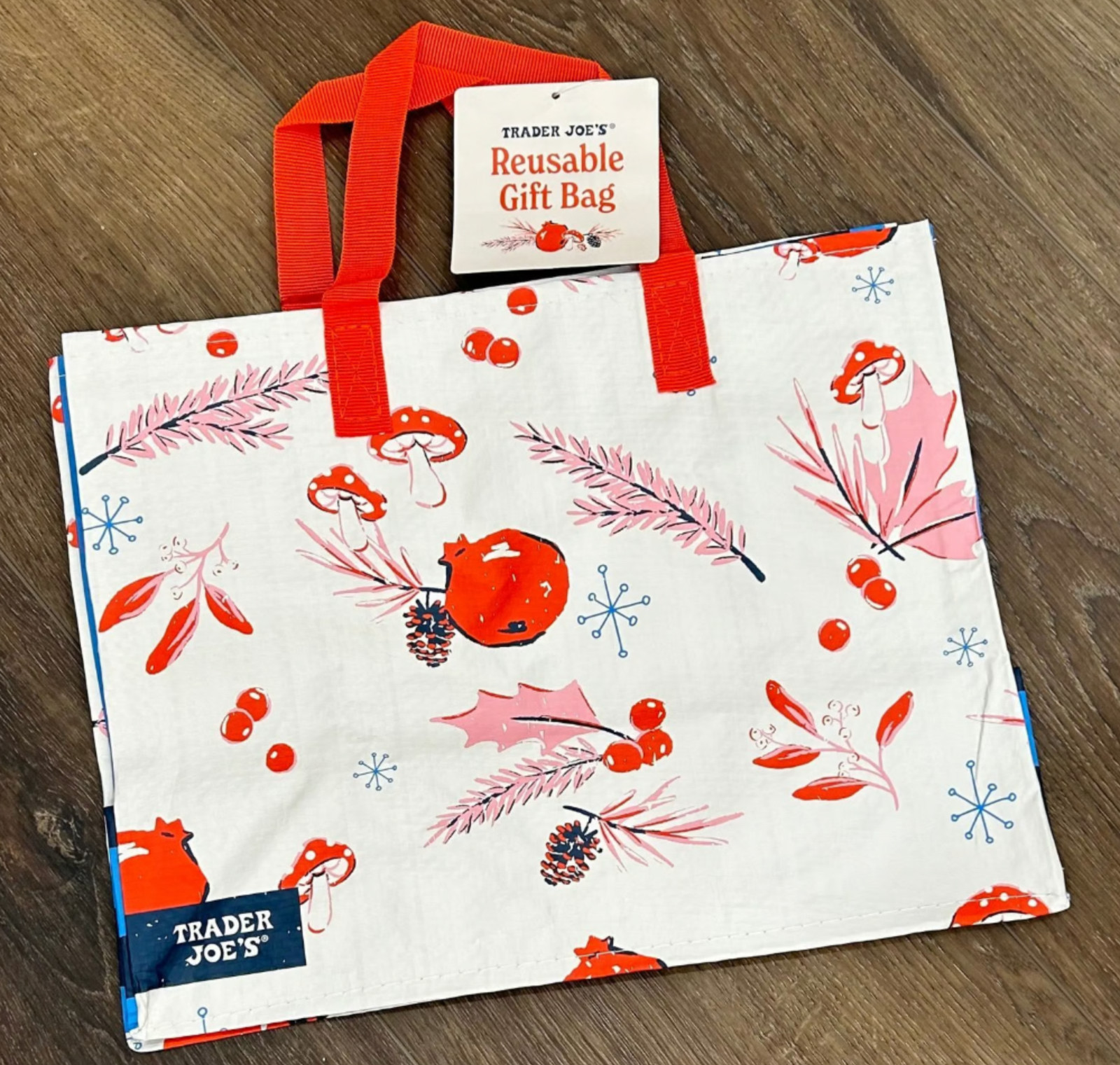 Trader Joe’s Reusable Holiday🎄Small Gift Bags Set Of 3 New Release2024/with Tag