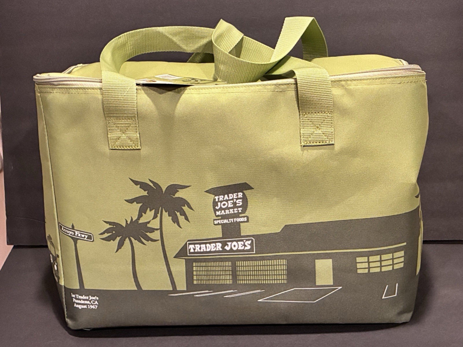 NWT Olive Green Trader Joe’s Insulated Reusable Shopping Bag 8 Gallon Capacity