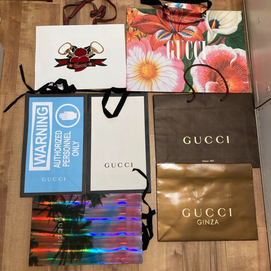 7-piece of GUCCI Authentic Limited edition Multicolor Paper Shopping Tote Bags