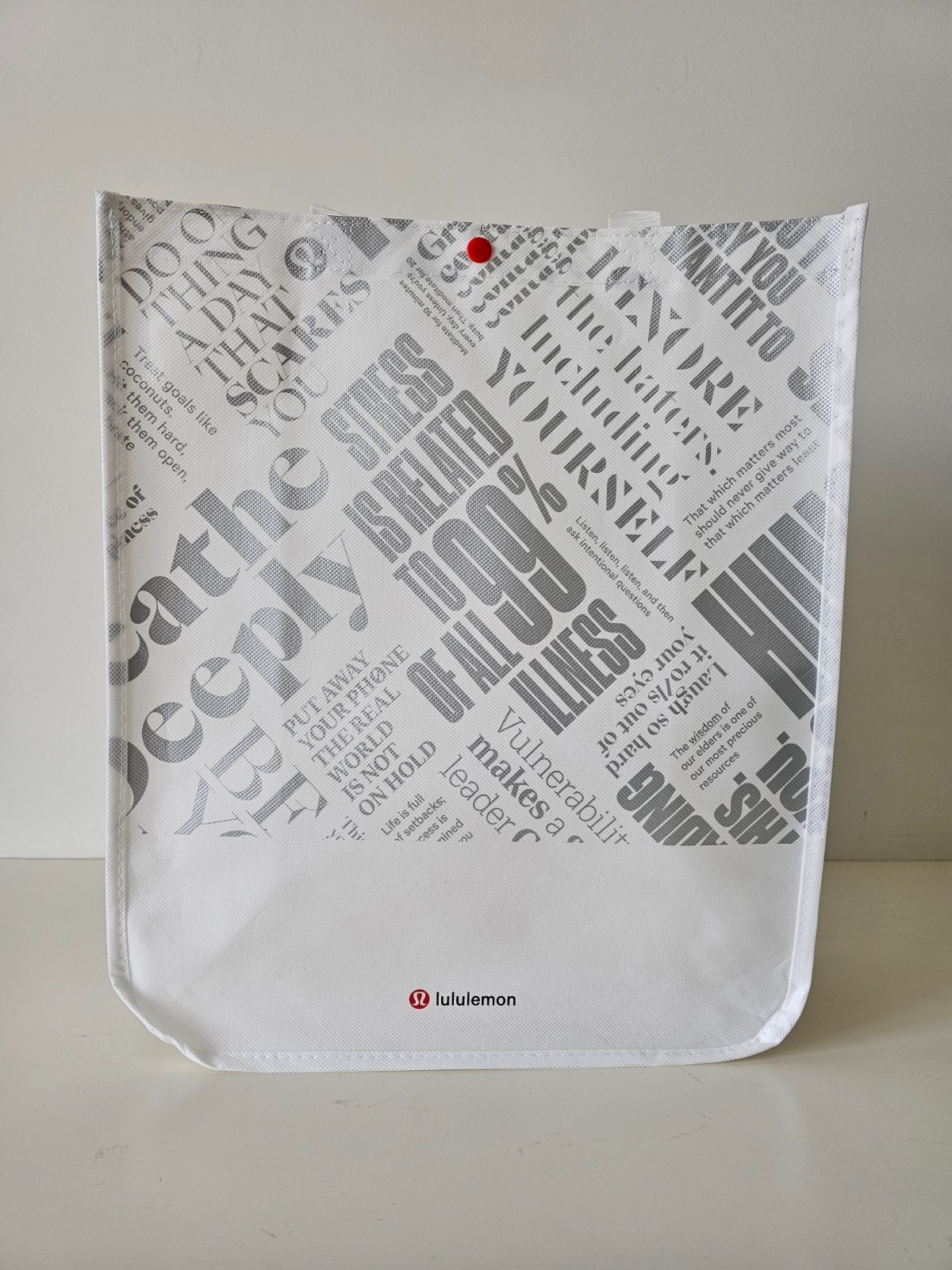 New LULULEMON 20 Year Manifesto White/Silver Reusable Shopping Bag Large RARE