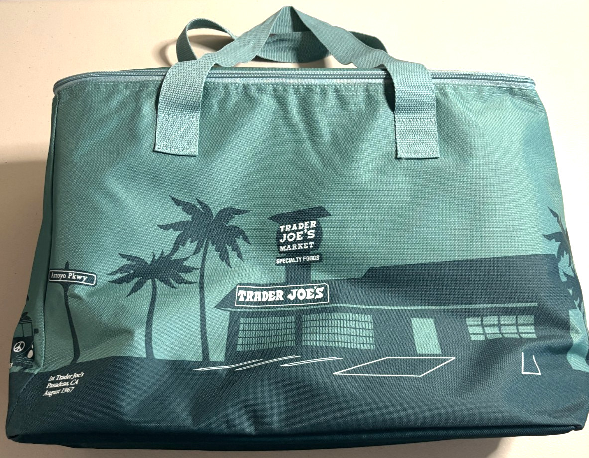 Trader Joe’s Large Teal Insulated Tote 8 Gallons Reusable Cooler Bag Beach