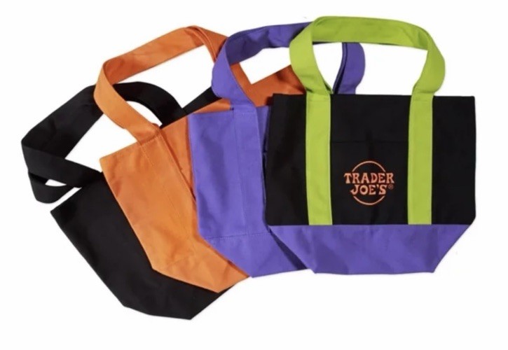 TRADER JOE’S HALLOWEEN *1 ORANGE TOTE* NWT + FREE GIFT *FAST SHIPPING* 🎁