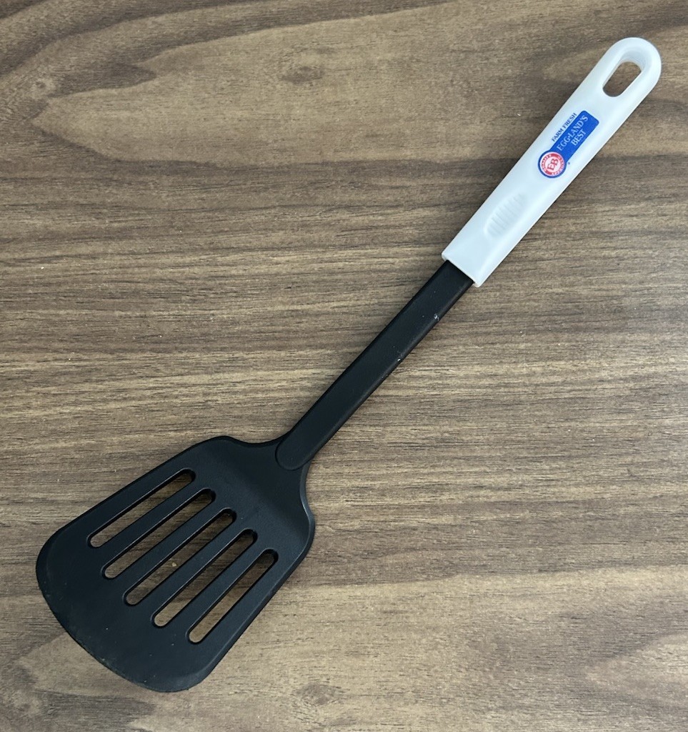 Egglands Best Farm Fresh Black White Plastic Spatula Cookware