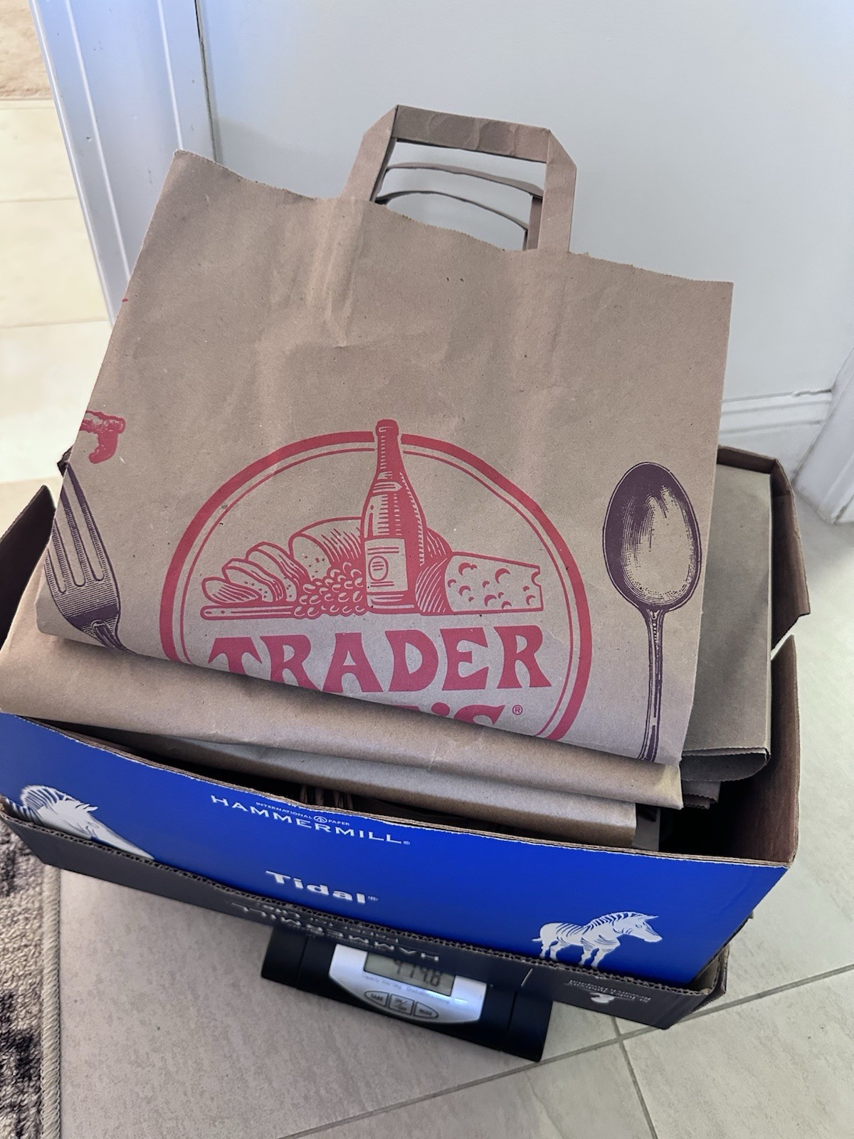 Lot Of 5 Lbs Of Paper Shopping Grocery Party Bags For Recycling Craft Animal Cag