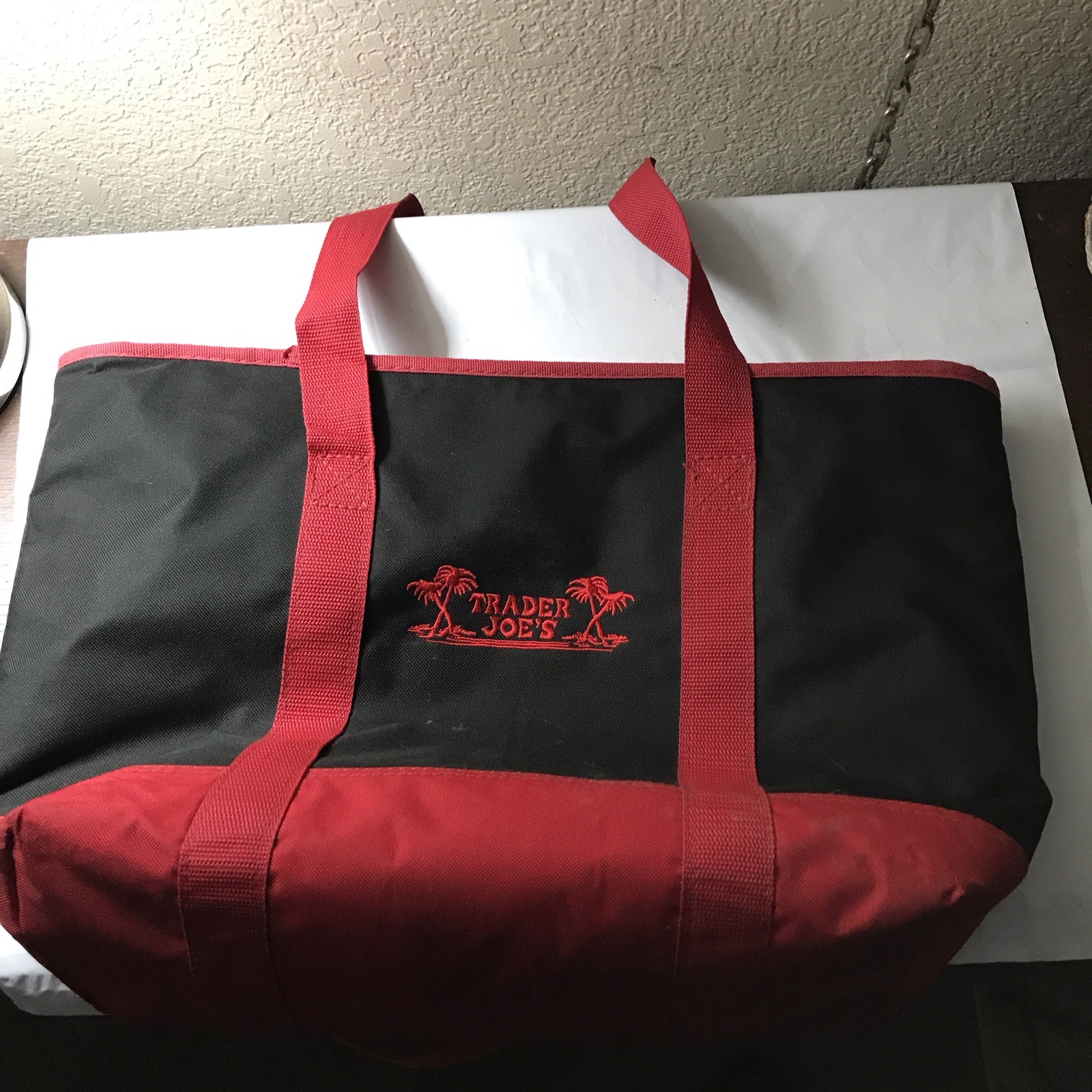 TRADER JOE’S XL Red & Black INSULATED Cooler Tote Bag Used