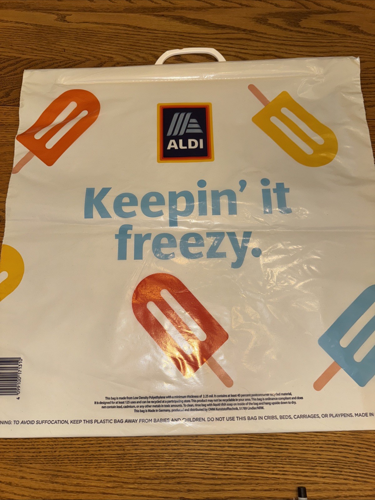 Lot Of 2 NEW ALDI Reusable Large Keepin It Freezy Logo Cold Bags Made In Germany