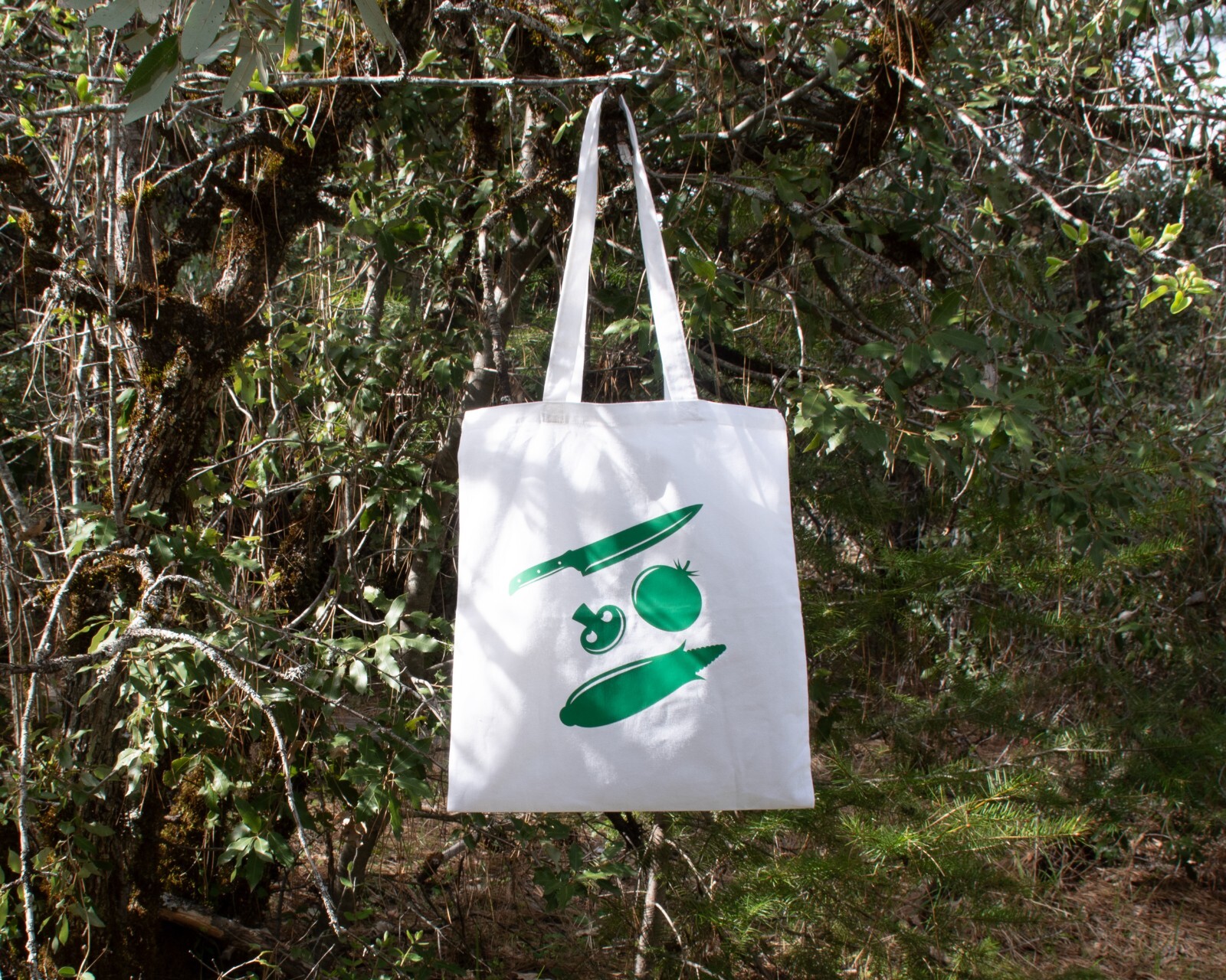 Set of 3 Cloth Grocery Bags with Knives and Vegetables Printed