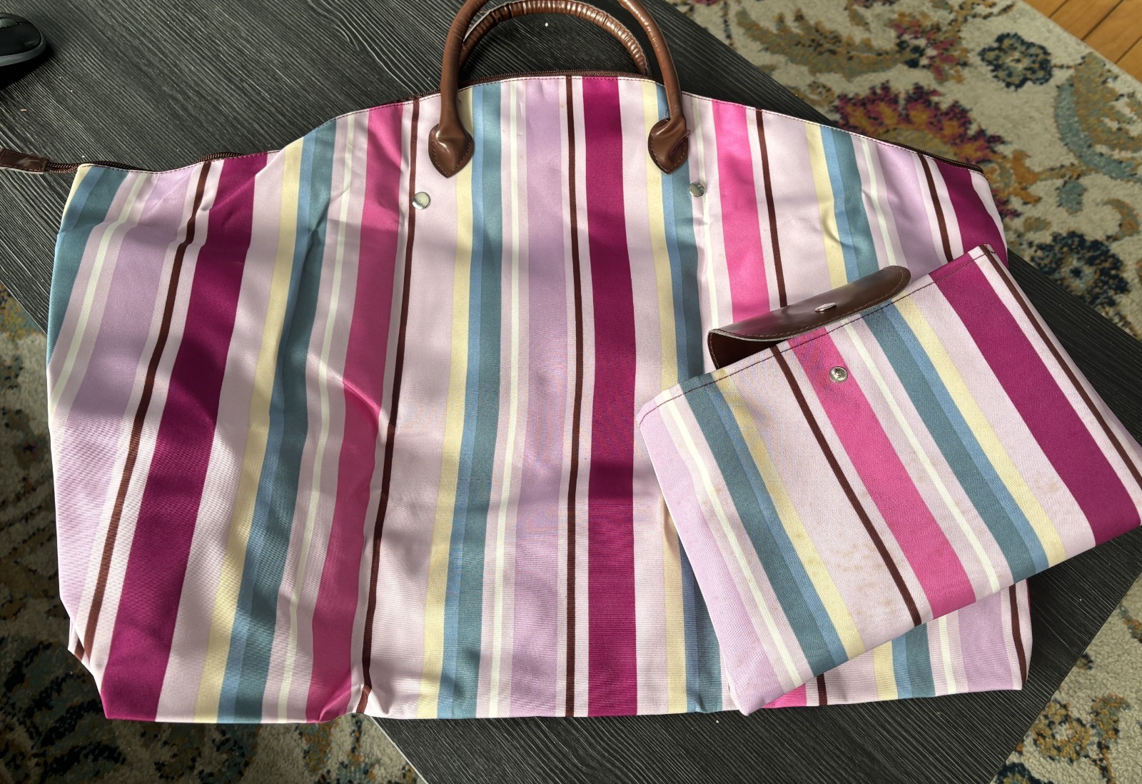 Ex large foldable shopping or beach tote with matching pouch Free shipping