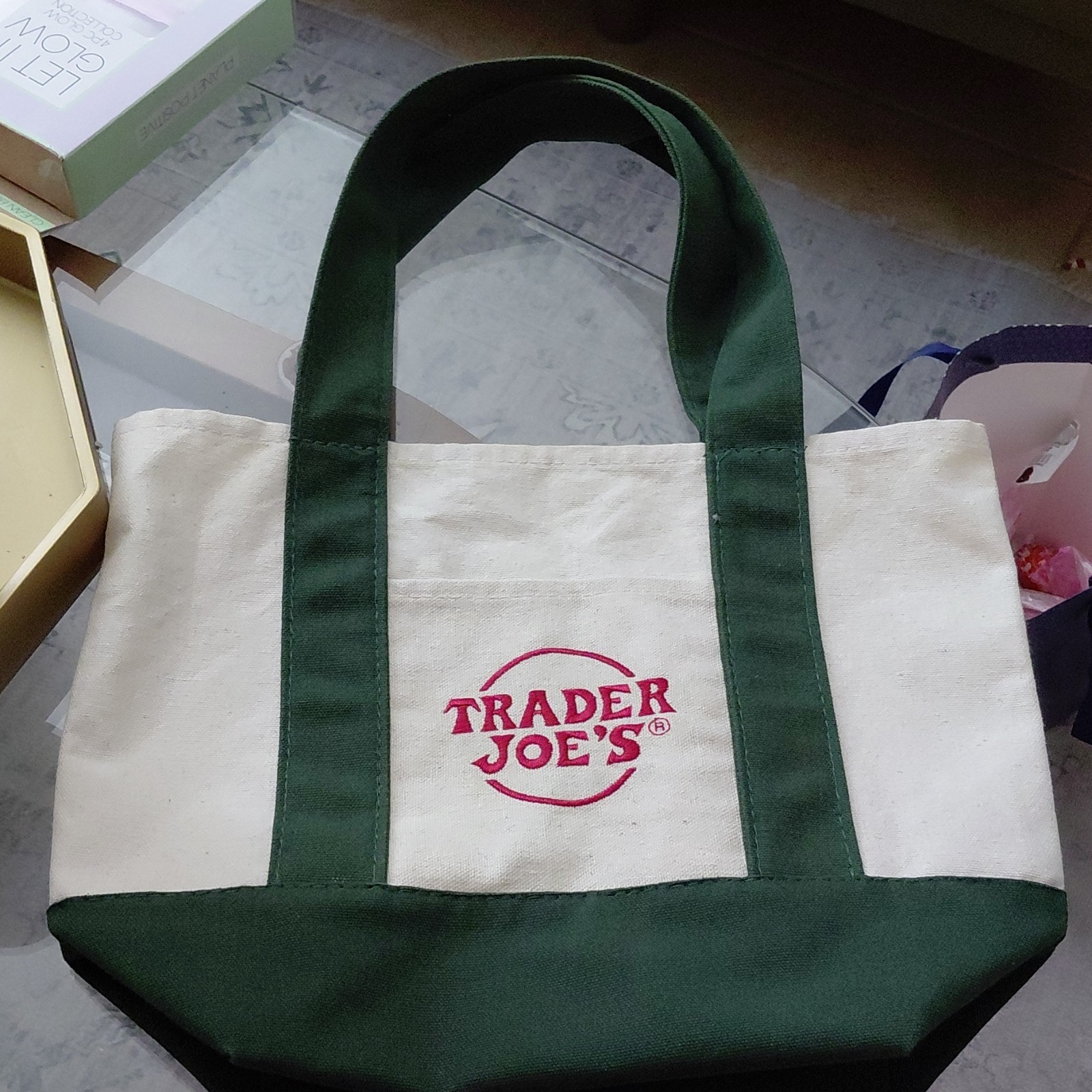 Trader Joe’s Canvas Reusable Shopping Tote Bag Green White Solid Plain Pattern