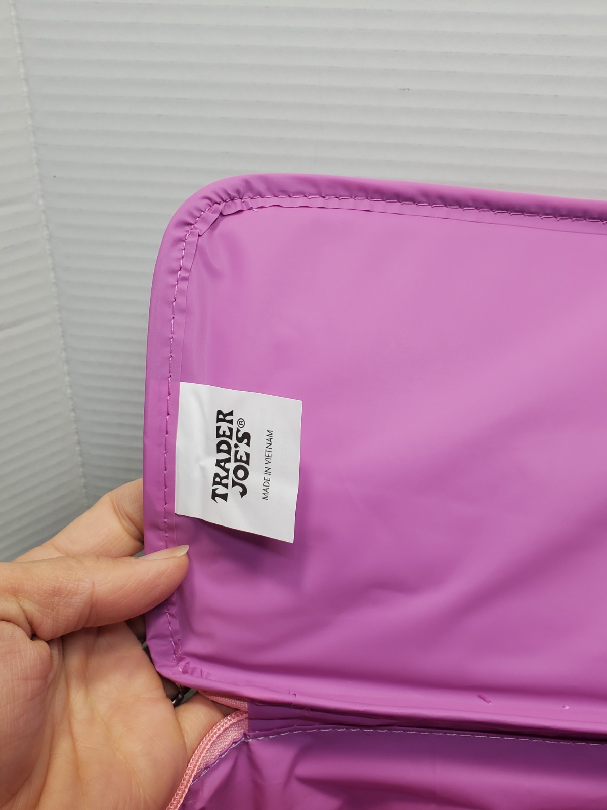 Trader Joe’s Summer 2026 Mini Insulated Tote Bag Lavender Haze 1.5Gallons🟣🌴NEW