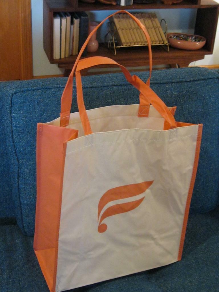 2021 FABLETICS Store 14″ PEACH SHOPPING BAG Reusable 100% Recycled Tote